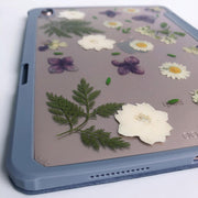 White Daisy Green Leaves Tablet Case | iPad Pro | Air 4 5 | Mini 6