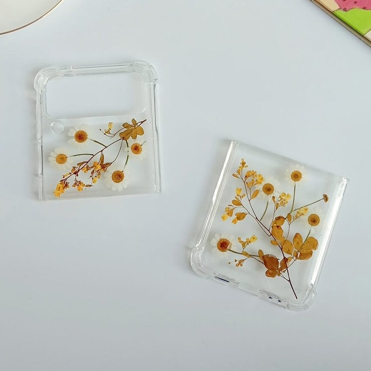 White Daisies Yellow Pressed Flowers Samsung Z Flip/Fold Clear Case