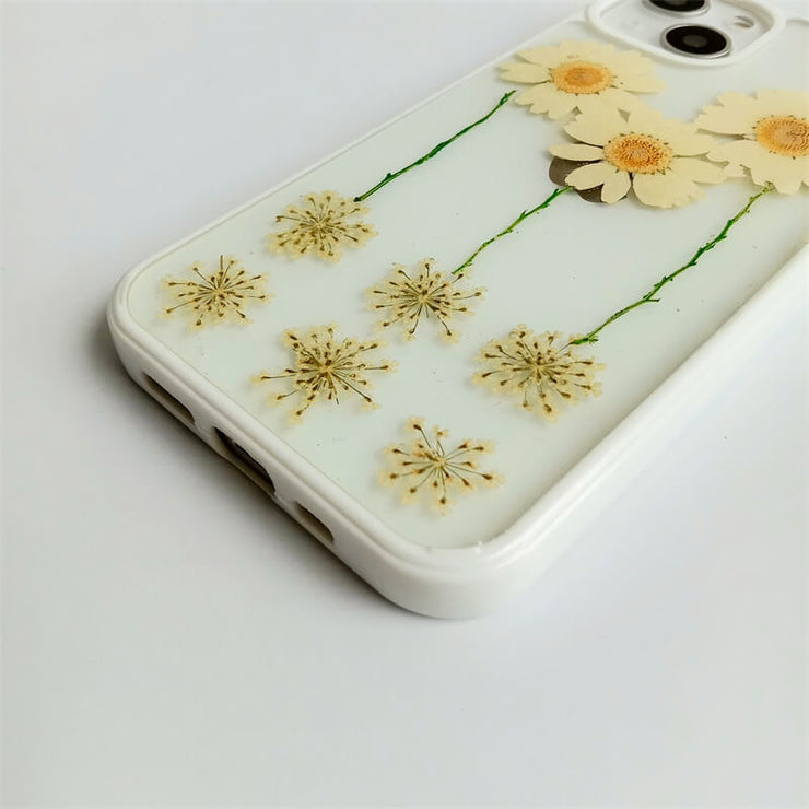 Three Daisies | Multicolor Lanyard | Pressed Flowers Bumper White Border Case