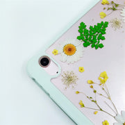 White Daisies Green Leaves Tablet Case | iPad Pro | Air 4 5 | Mini 6 | S6/7/8