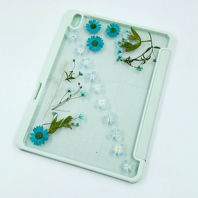 Blue Daisies Flower Tablet Case | iPad Pro | Air 4 5 | Mini 6 | Tab S6/7/8