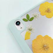 Yellow & White Daisies Tablet Case | iPad Pro | Air 4 5 | Mini 6 | Tab S6/7/8