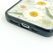 White Daisies | with Lanyard | with Magsafe | Colorful Border Case