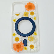 Orange & White Daisy | Built-in Magnets | with MagSafe