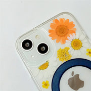 Orange & White Daisy | Built-in Magnets | with MagSafe