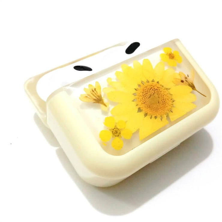 Yellow Daisy Sorbaria Sorbifolia | Pressed Real Flower | Resin | AirPods