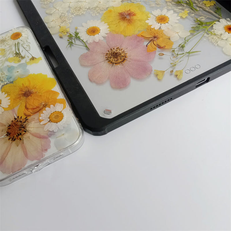 Matching Case | Dried Daisies Tablet Case